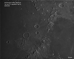 Lune avec une PL1-m (webcam).